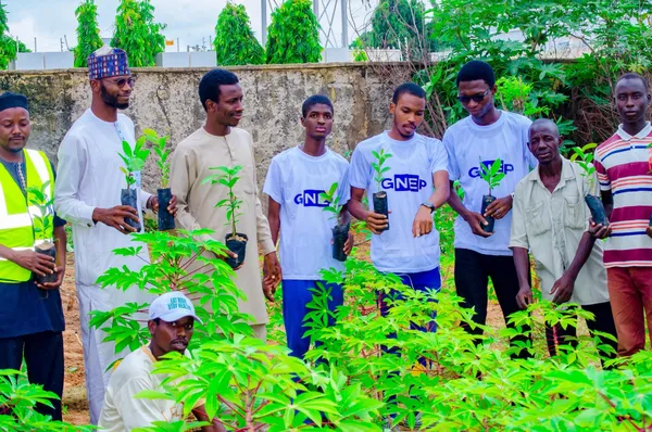 150 Economic Seedlings Drive